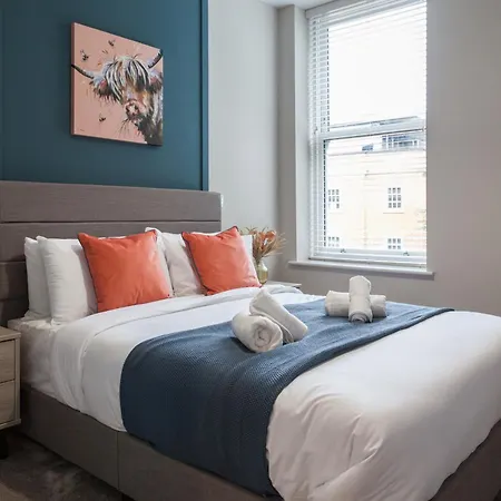 2-bedroom - Walk To Station & Park Square Leeds (West Yorkshire)