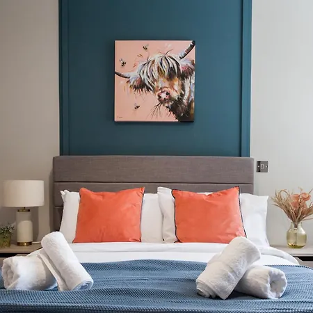 2 Bedroom Flat - Long Term Rates- Contractors-professionals-relocation Apartamento