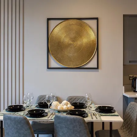 2 Bedroom Flat - Long Term Rates- Contractors-professionals-relocation