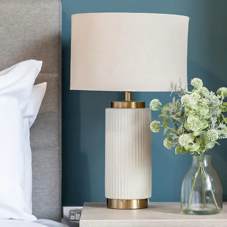 2 Bedroom Flat - Long Term Rates- Contractors-professionals-relocation Leeds (West Yorkshire)