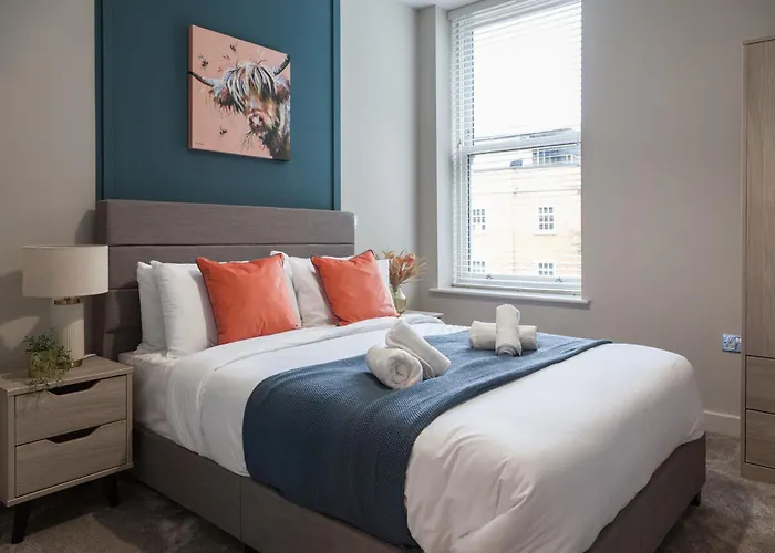 2-bedroom - Walk To Station & Park Square Leeds (West Yorkshire)