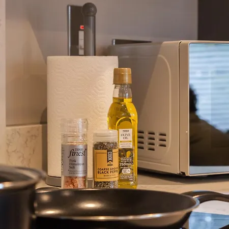 2 Bedroom Flat - Long Term Rates- Contractors-professionals-relocation Appartement