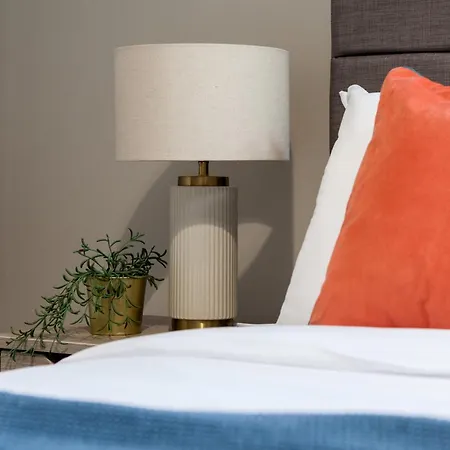 公寓 2-bedroom - Walk To Station & Park Square 利兹
